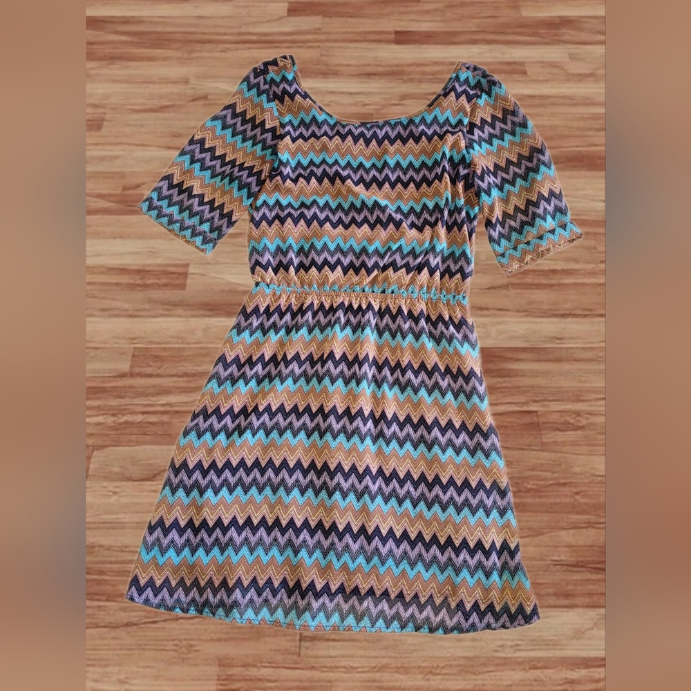 GB Size S Chevron Patterned Multicolor Dress